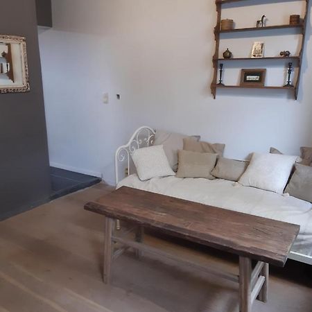 Maison Cosy Au Centre De Nivelles - Videosurveillance Exterieure 外观 照片
