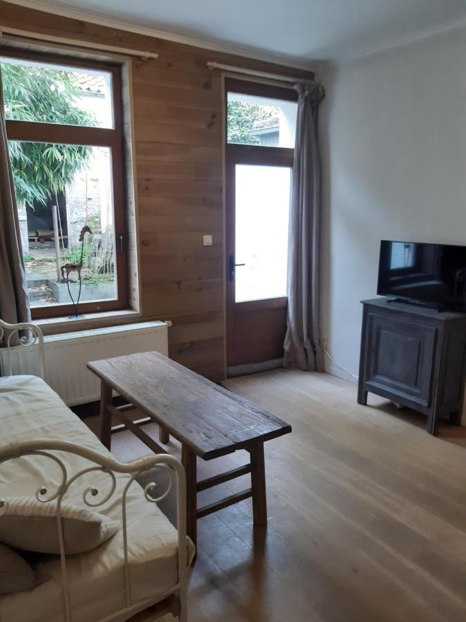 Maison Cosy Au Centre De Nivelles - Videosurveillance Exterieure 外观 照片